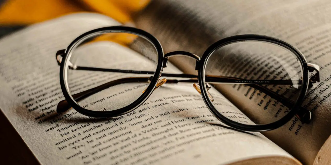 How do I Know if I Need Reading Glasses? 5 Indicators You Might