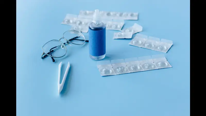 Contact Lenses with Astigmatism: Everything You Should Know